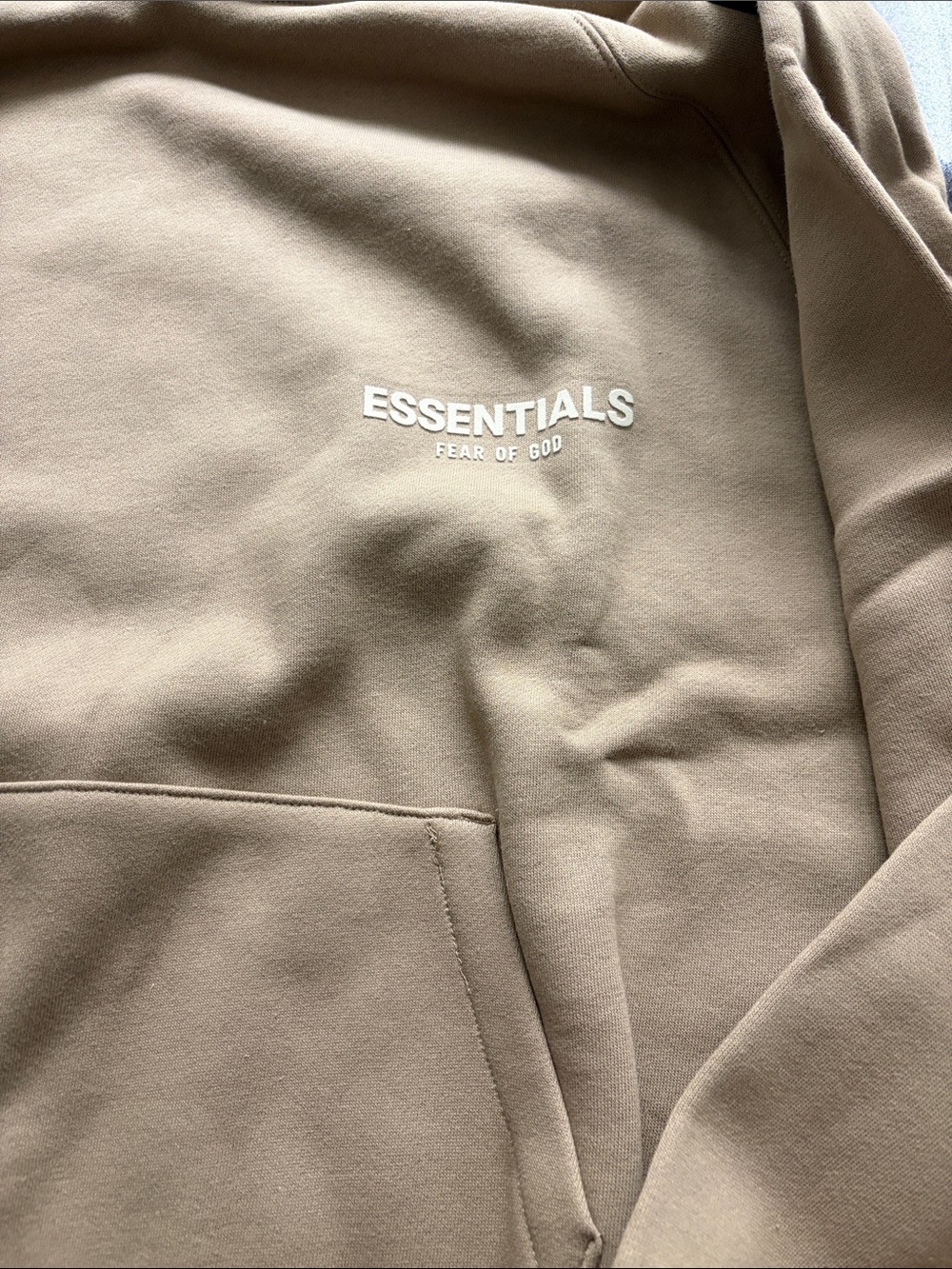 Fear of God ESSENTIALS Hoodie in Oak - Picture 4 of 8